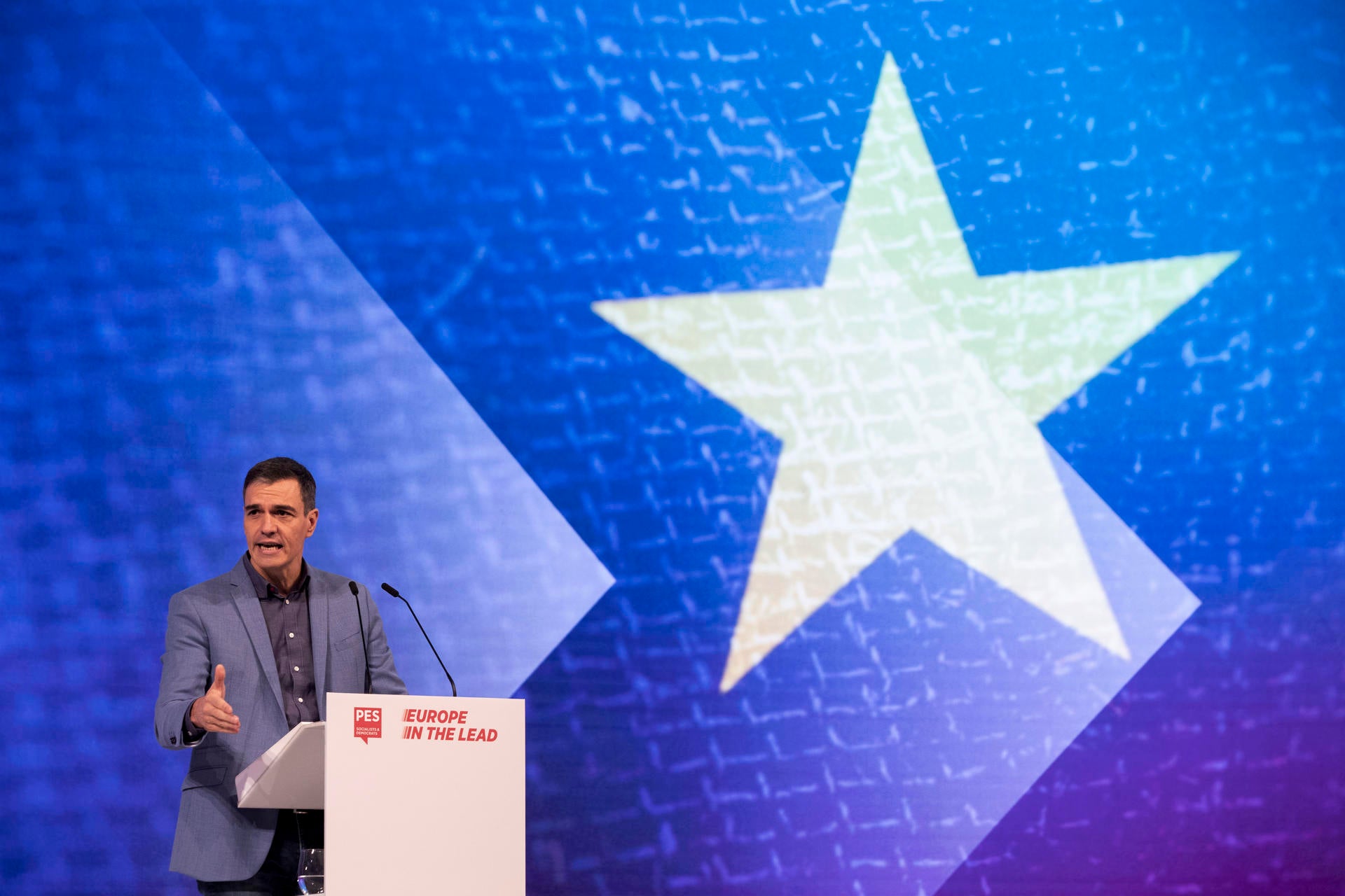 El PSOE, sin pegatina soberanista El PSOE, sin pegatina soberanista