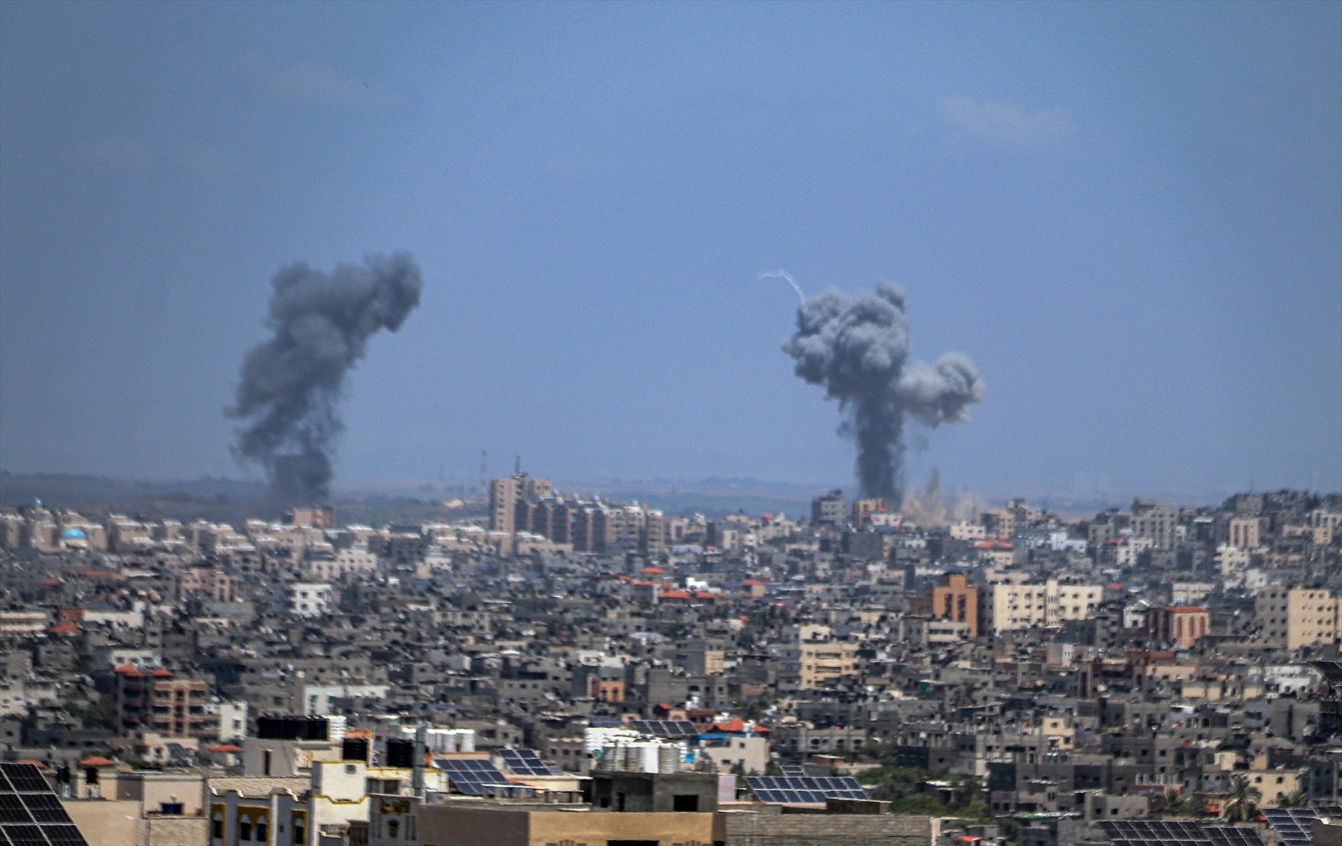 Otros 80 españoles serán evacuados de Gaza este martes Otros 80 españoles serán evacuados de Gaza este martes