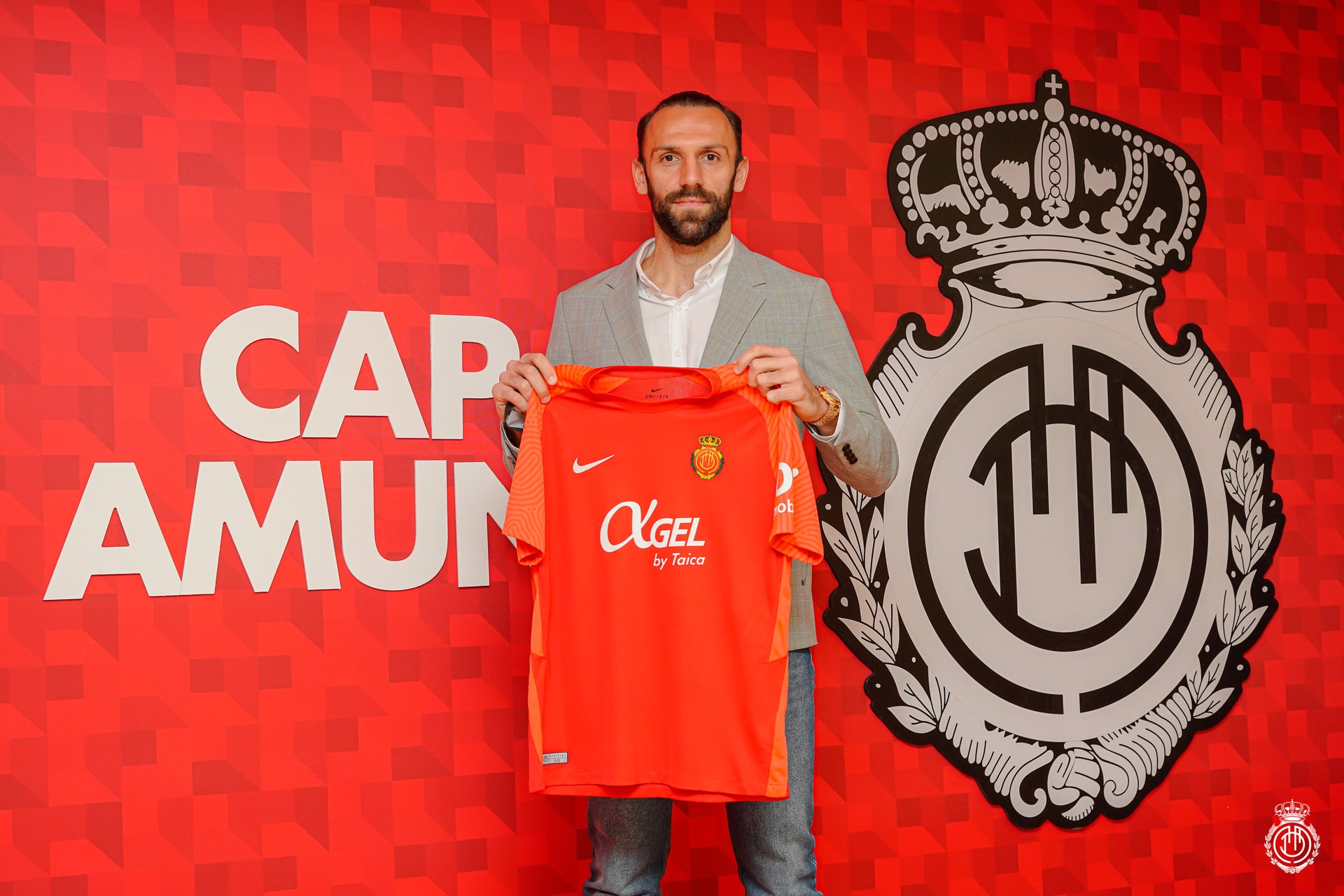 El Mallorca hará caja con Muriqi El Mallorca hará caja con Muriqi