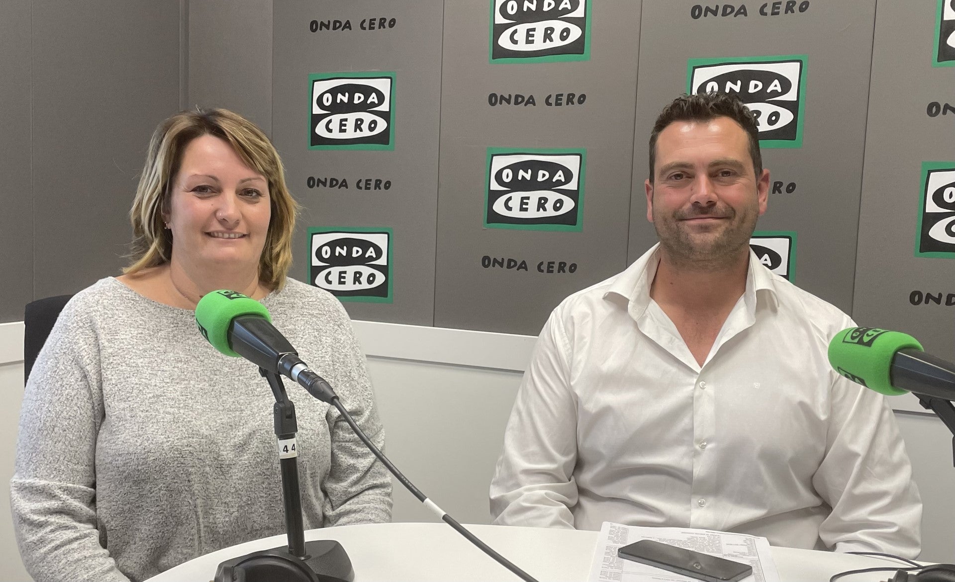 Entrevista a Jaime Lloret y Carina Sala, alcalde y edil de Orxeta Entrevista a Jaime Lloret y Carina Sala, alcalde y edil de Orxeta