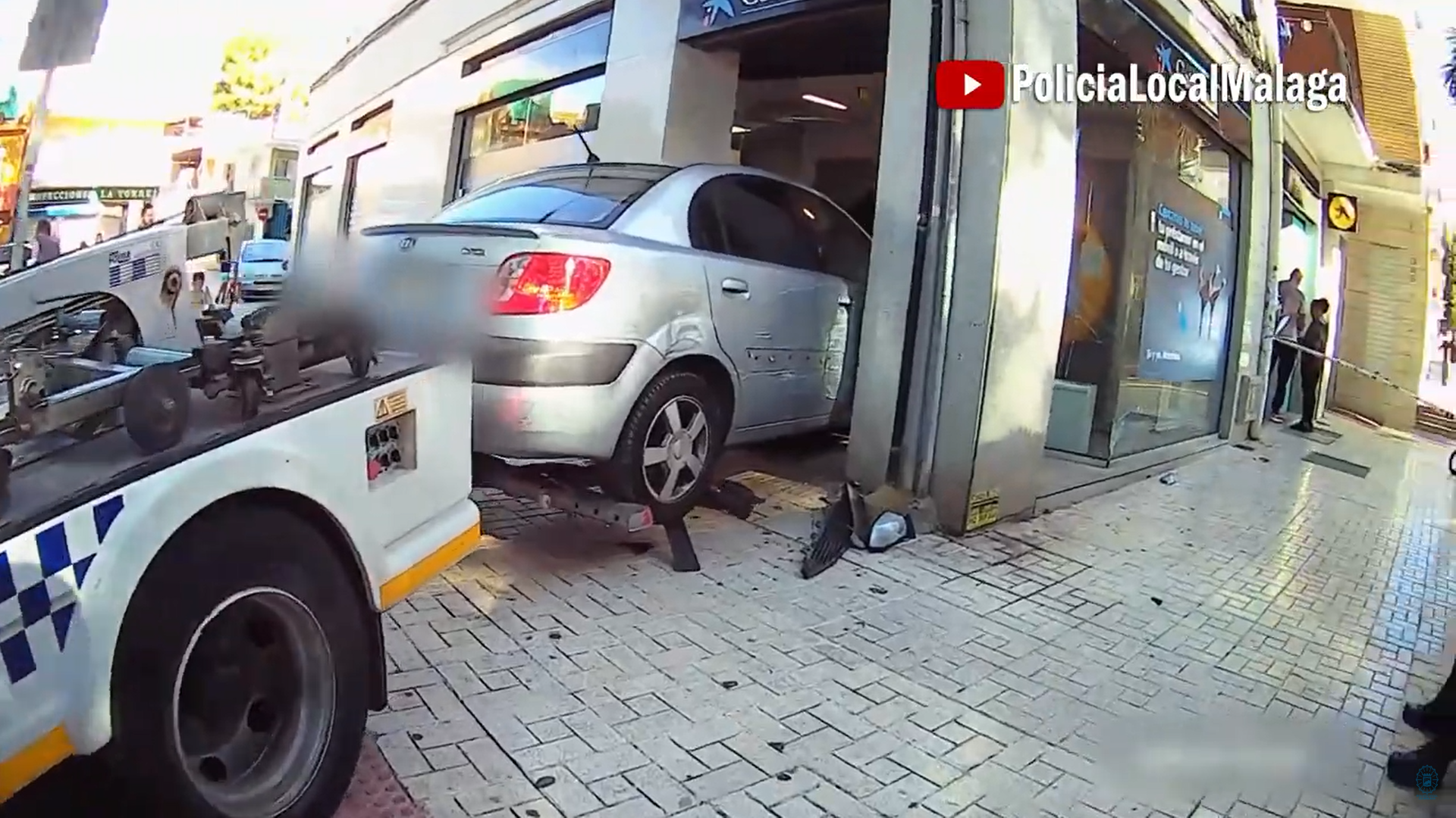 Detenido en Málaga tras intentar atracar una sucursal bancaria Detenido en Málaga tras intentar atracar una sucursal bancaria