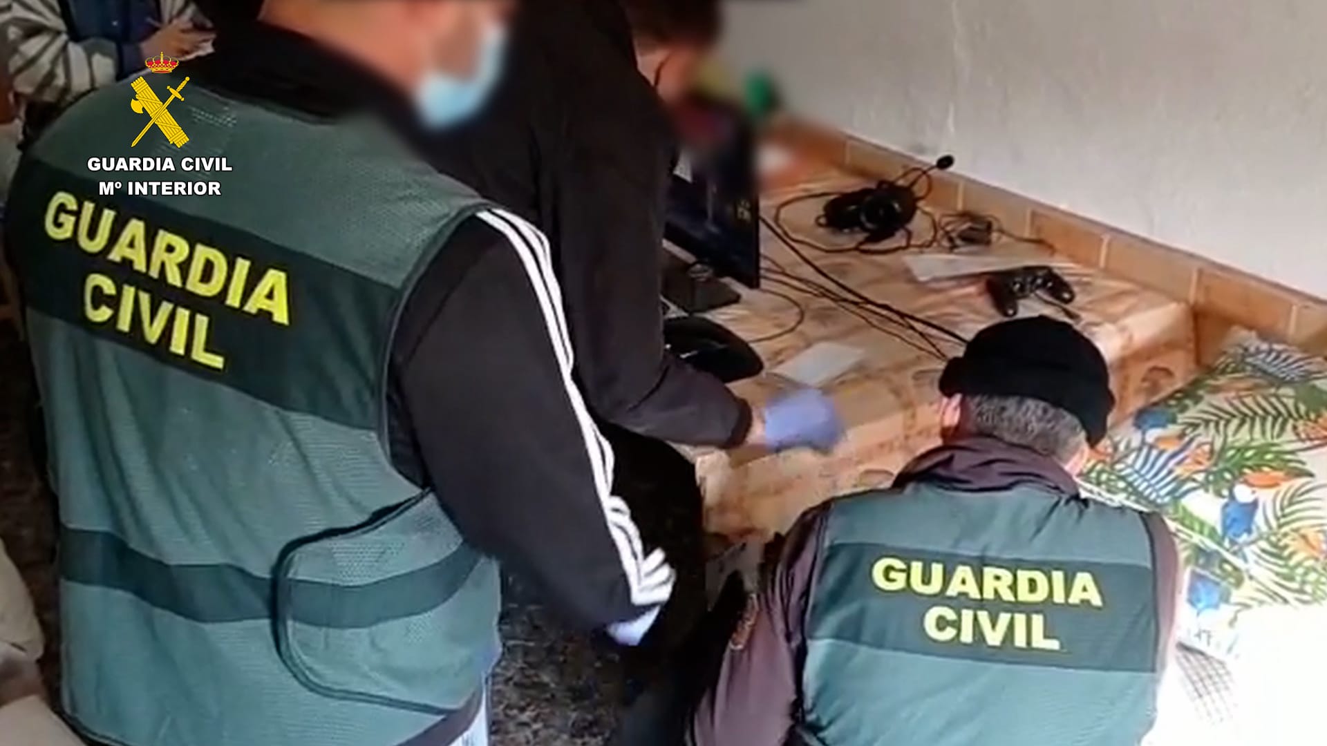 Detenido en Vícar (Almería) por agredir y acosar sexualmente por internet a menores de toda España Detenido en Vícar (Almería) por agredir y acosar sexualmente por internet a menores de toda España