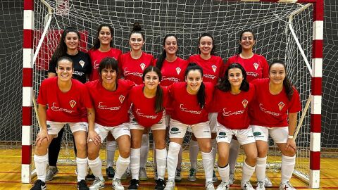 Las integrantes del Club de F&uacute;tbol Sala Femenino 'Luci Feri Fanum', una de las premiadas