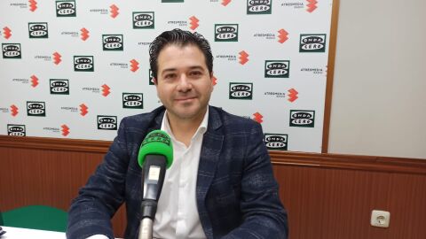 David Triguero en los estudios de Onda Cero Ciudad Real