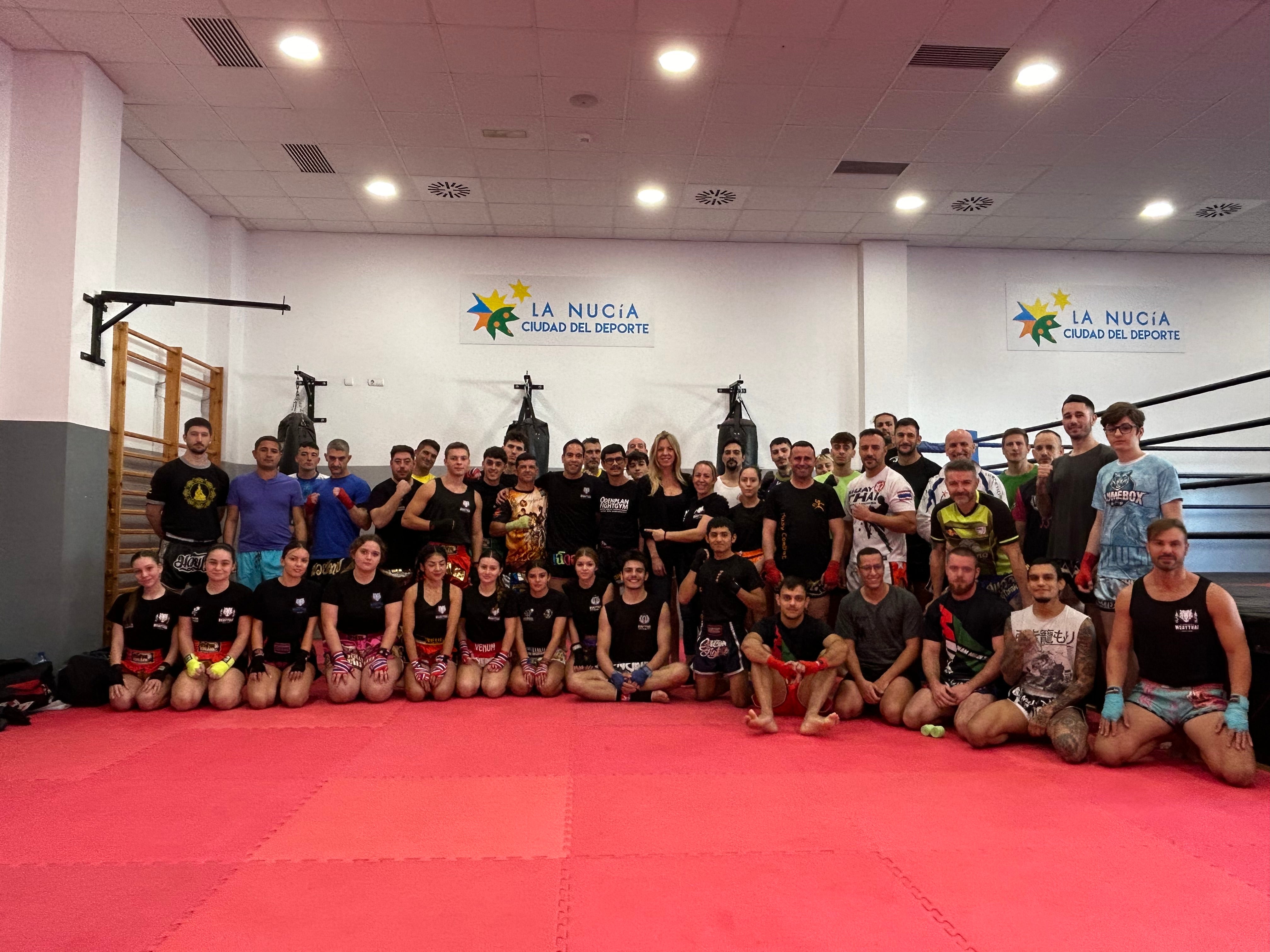 El luchador tailandés Petch Eak ofrece una Masterclass de perfeccionamiento en La Nucía El luchador tailandés Petch Eak ofrece una Masterclass de perfeccionamiento en La Nucía