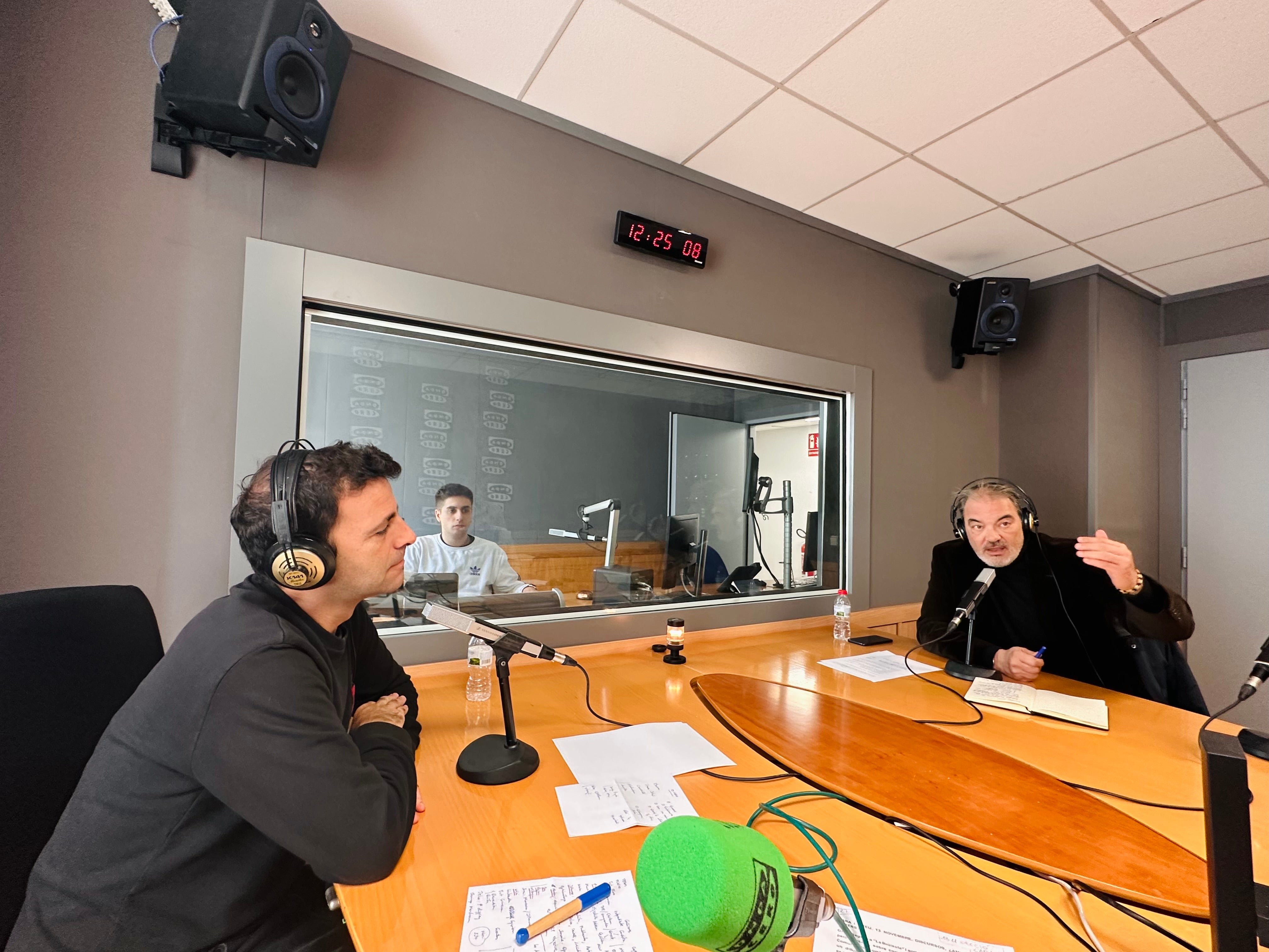 Cara i creu de la comunicació política Cara i creu de la comunicació política