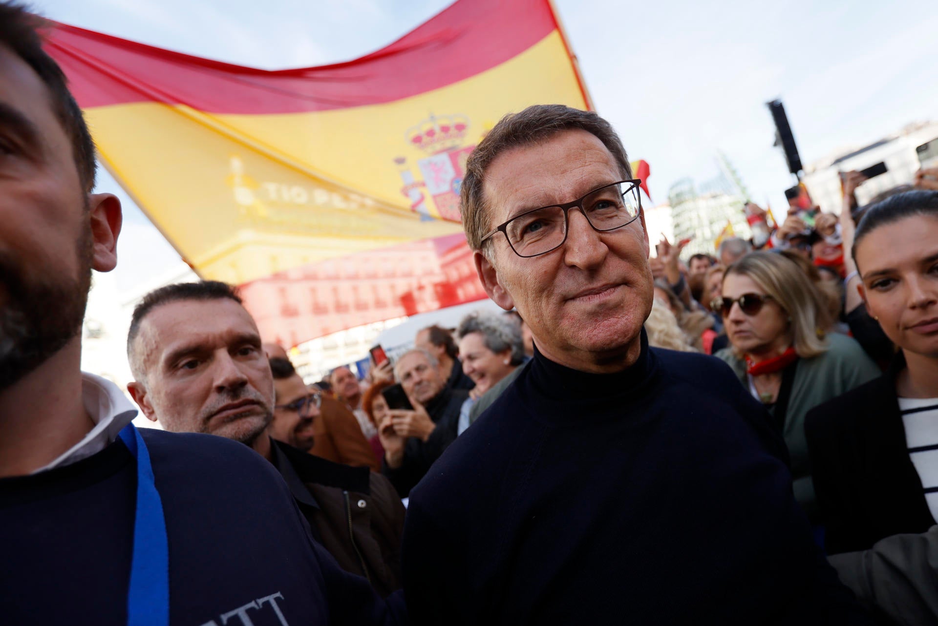 Feijóo exige Sánchez que "no levante muros" y asegura que España es una democracia Feijóo exige Sánchez que "no levante muros" y asegura que España es una democracia