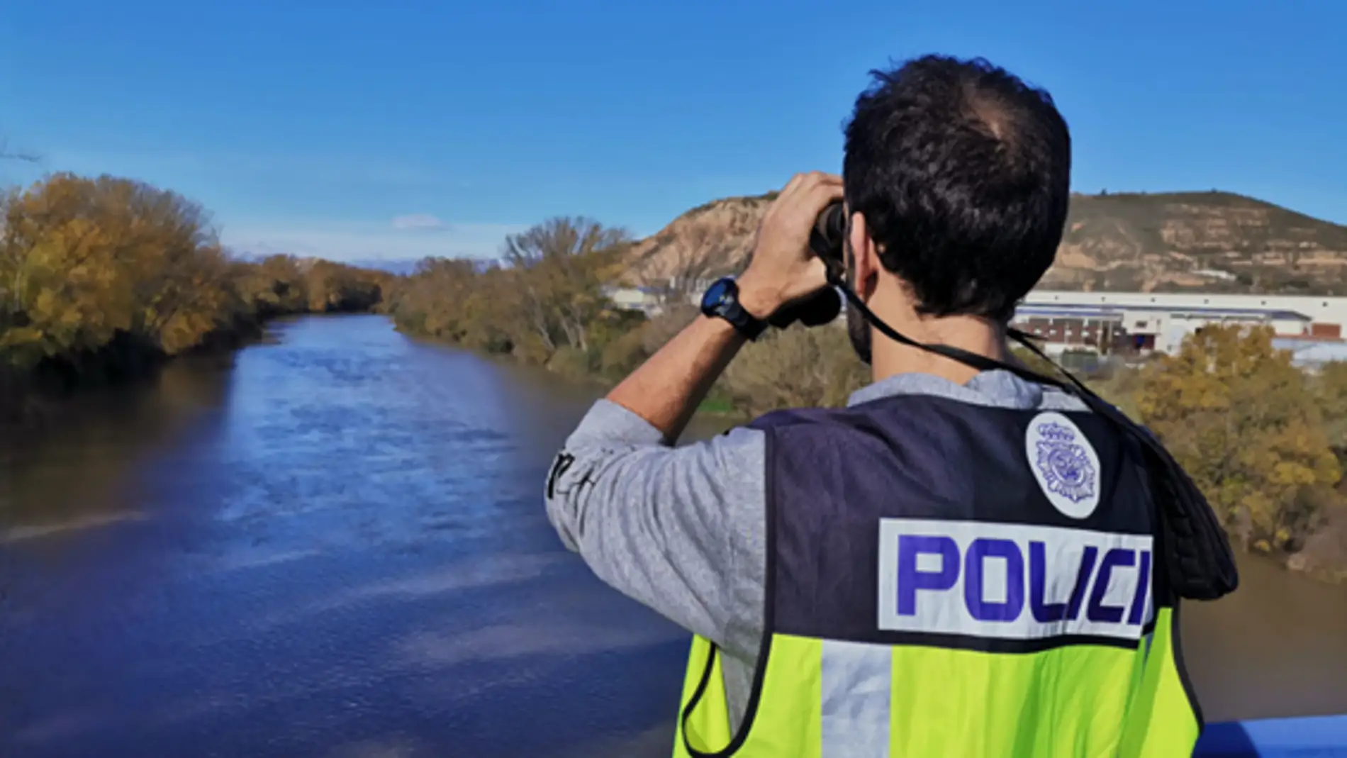 Policía Judicial, investiga el hallazgo del cuerpo de una mujer del cauce del río Ebro