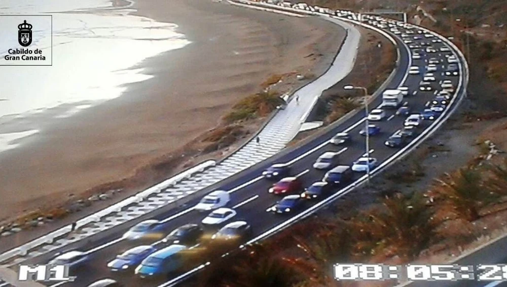 Colas en el acceso a Las Palmas de Gran Canaria a través de la GC1 Colas en el acceso a Las Palmas de Gran Canaria a través de la GC1