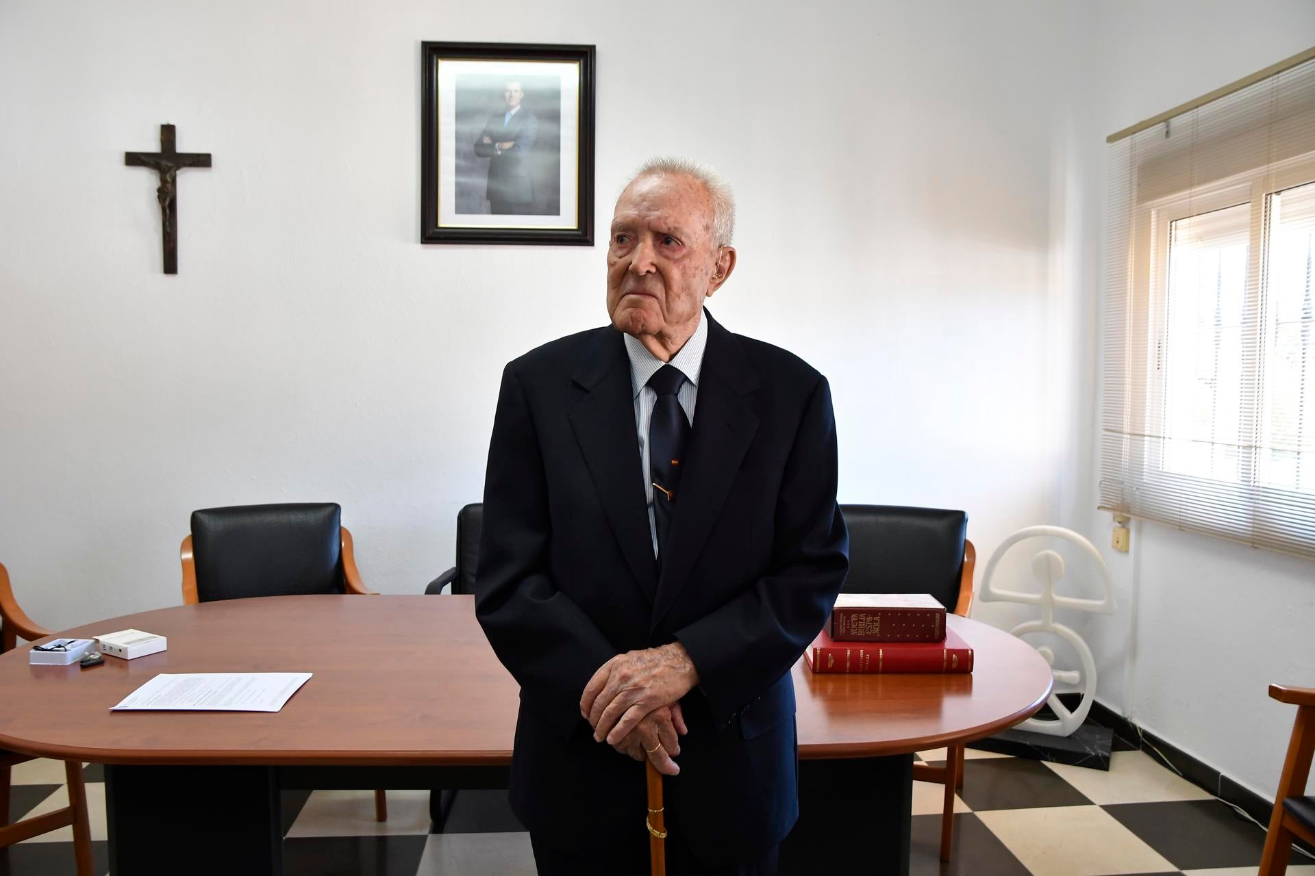 El PP acusa al PSOE de un escrache al alcalde de 98 años de Chercos que tuvo que ser ingresado El PP acusa al PSOE de un escrache al alcalde de 98 años de Chercos que tuvo que ser ingresado