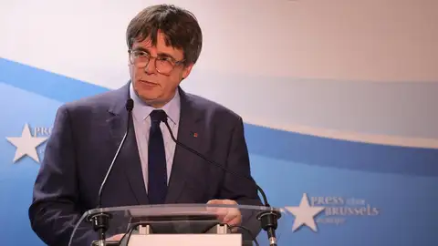 El europarlamentario Carles Puigdemont durante la conferencia de prensa en Bruselas, Bélgica. El europarlamentario Carles Puigdemont durante la conferencia de prensa en Bruselas, Bélgica.