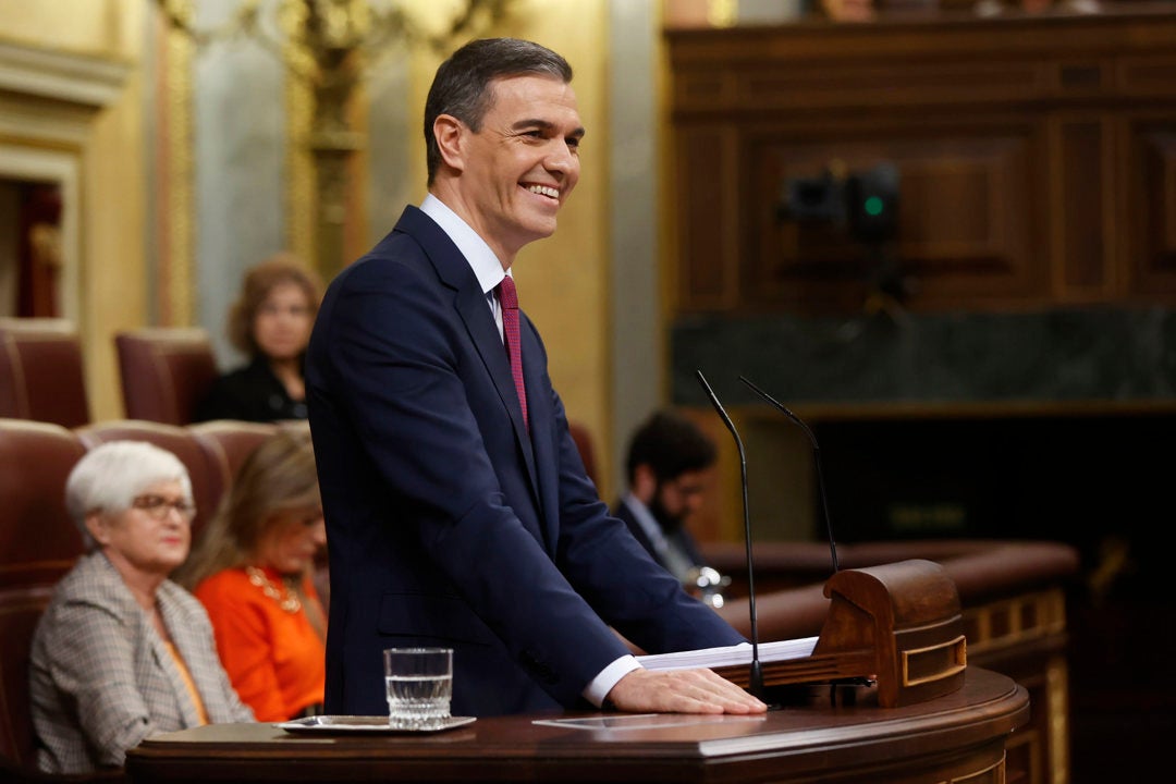 Sánchez anuncia transporte gratis a partir del 1 de enero: estos serán todos los beneficiarios Sánchez anuncia transporte gratis a partir del 1 de enero: estos serán todos los beneficiarios