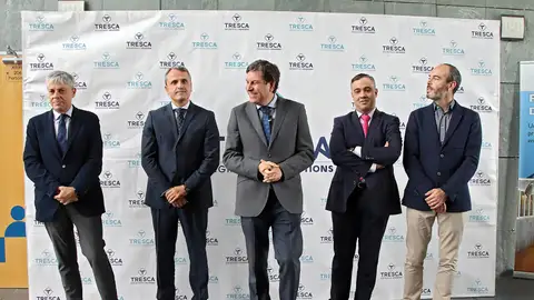 El consejero de Economía y Hacienda y portavoz, Carlos Fernández Carriedo, visita Tresca Ingeniería El consejero de Economía y Hacienda y portavoz, Carlos Fernández Carriedo, visita Tresca Ingeniería