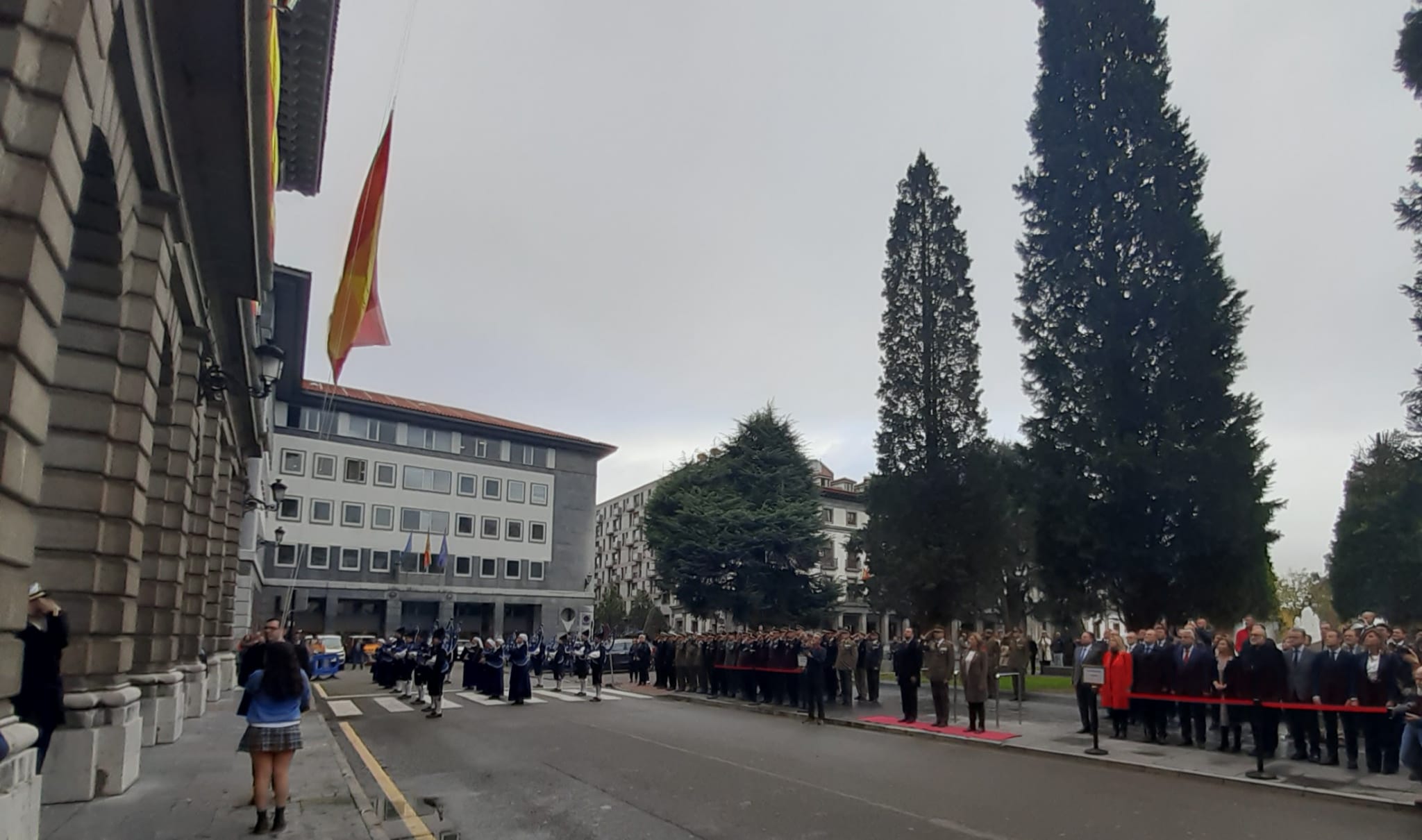 El delegado de Defensa en Asturias defiende las juras de bandera como símbolo para todos los españoles El delegado de Defensa en Asturias defiende las juras de bandera como símbolo para todos los españoles