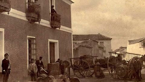 "Los Vino de Valdepe&ntilde;as a trav&eacute;s de sus Bodegas"