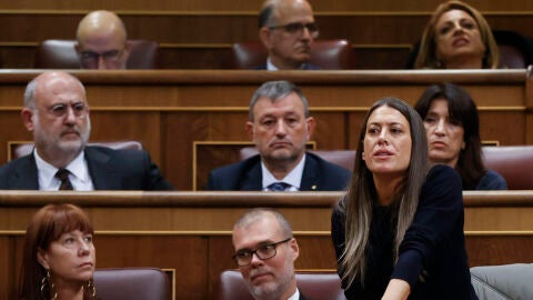 Miriam Nogueras durante la sesi&oacute;n de investidura de Pedro S&aacute;nchez