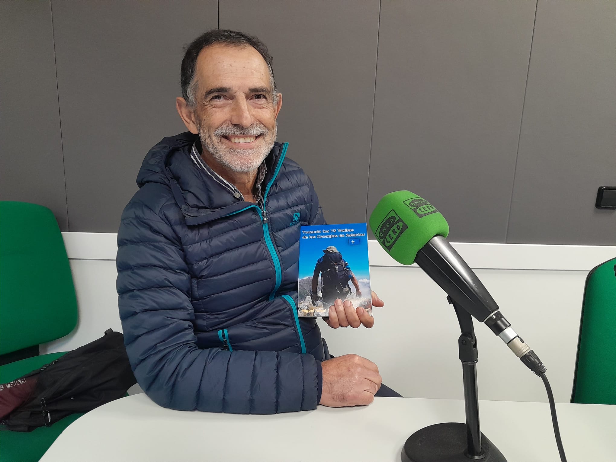 "Tirapalmonte" ha hecho cumbre en los 78 techos de Asturias "Tirapalmonte" ha hecho cumbre en los 78 techos de Asturias