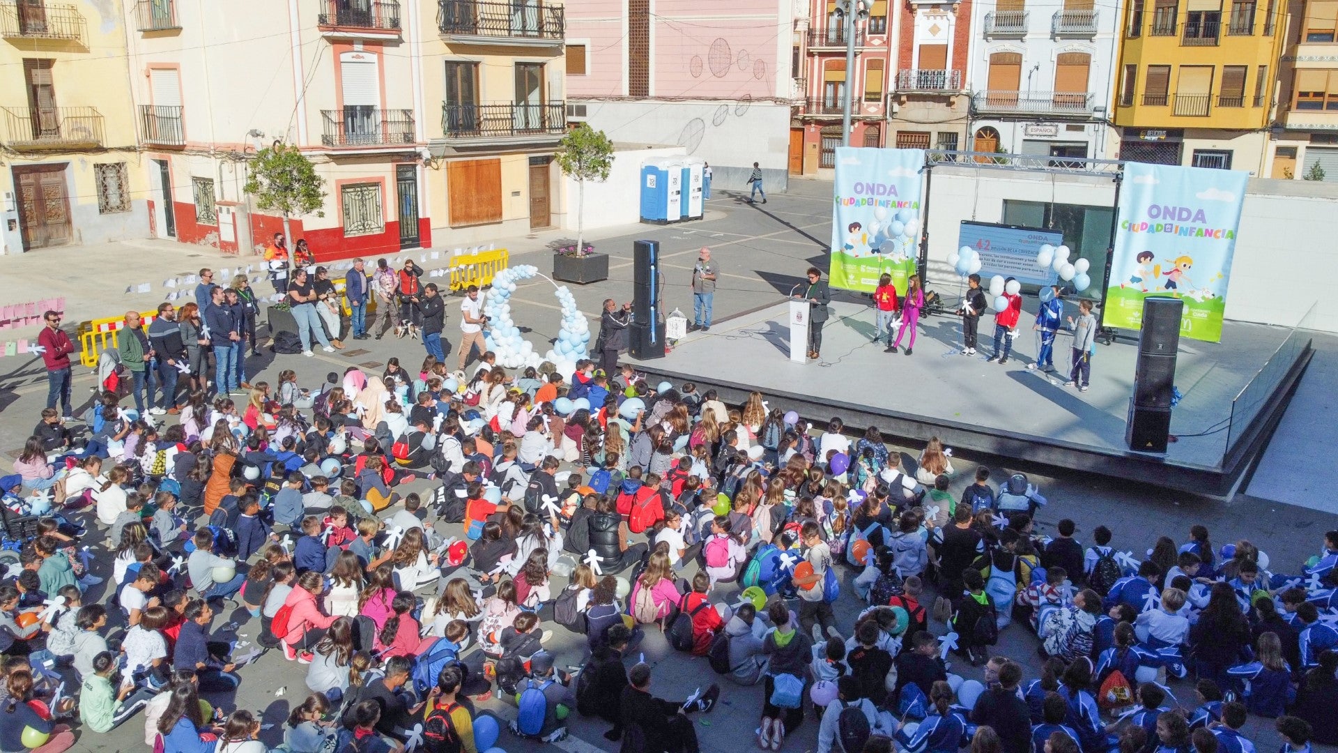 Onda celebra el Día de la Infancia con más de 600 niños y niñas en el Raval de San José Onda celebra el Día de la Infancia con más de 600 niños y niñas en el Raval de San José