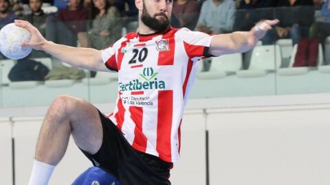 Uno de los momentos del Fertiberia Balonmano-Balonmano Cangas