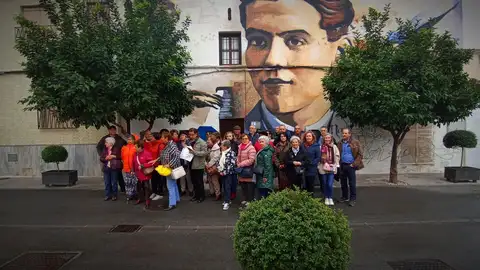 Club de Lectura 'Entre Líneas' en su visita a Fuente Vaqueros Club de Lectura 'Entre Líneas' en su visita a Fuente Vaqueros
