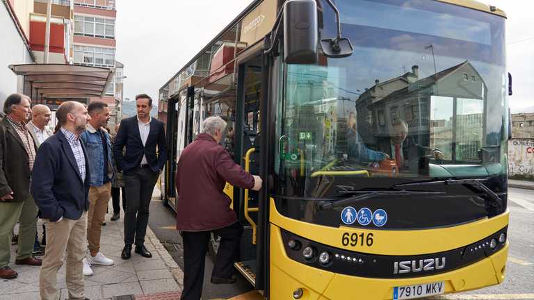O Concello de Ourense pon en funcionamento un novo autobús municipal O Concello de Ourense pon en funcionamento un novo autobús municipal