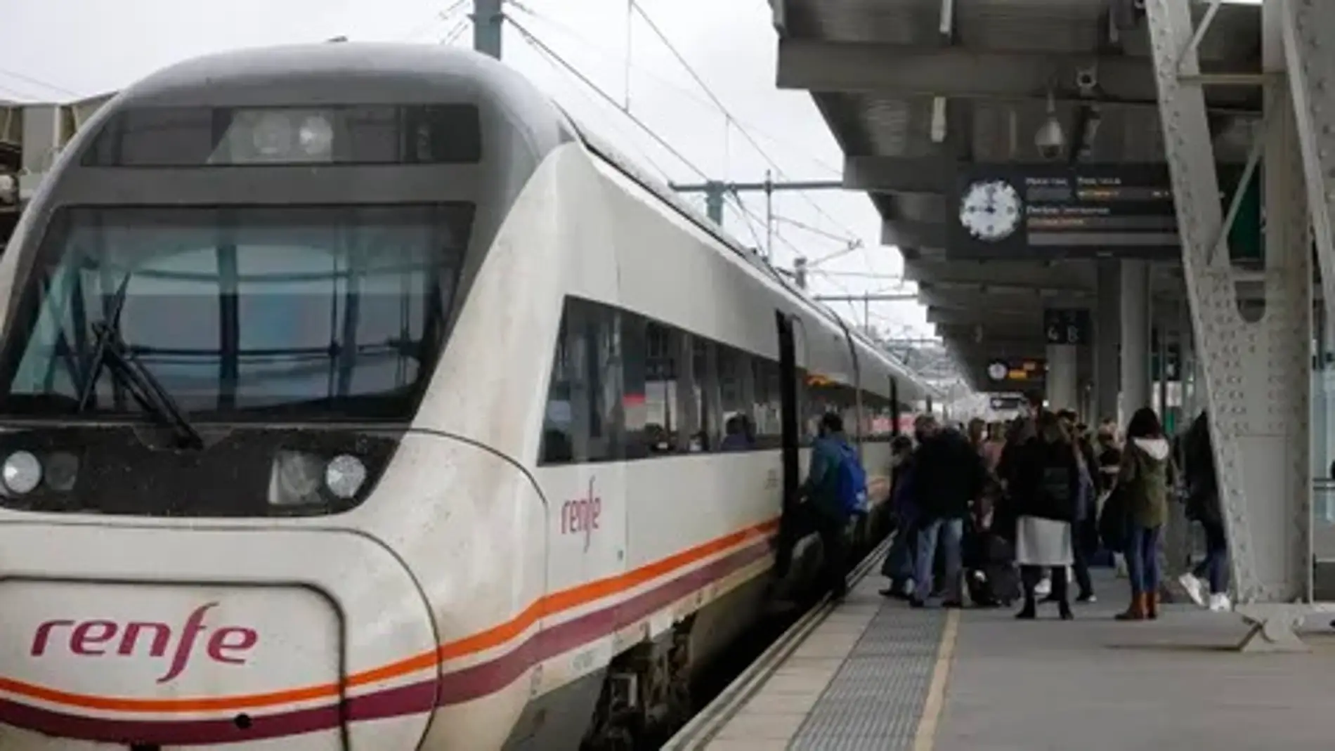 BNG urxe solucionar os continuos retrasos do servizo ferroviario na Galiza