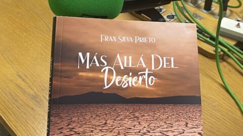 Libro de Fran Silva "M&aacute;s all&aacute; del desierto"