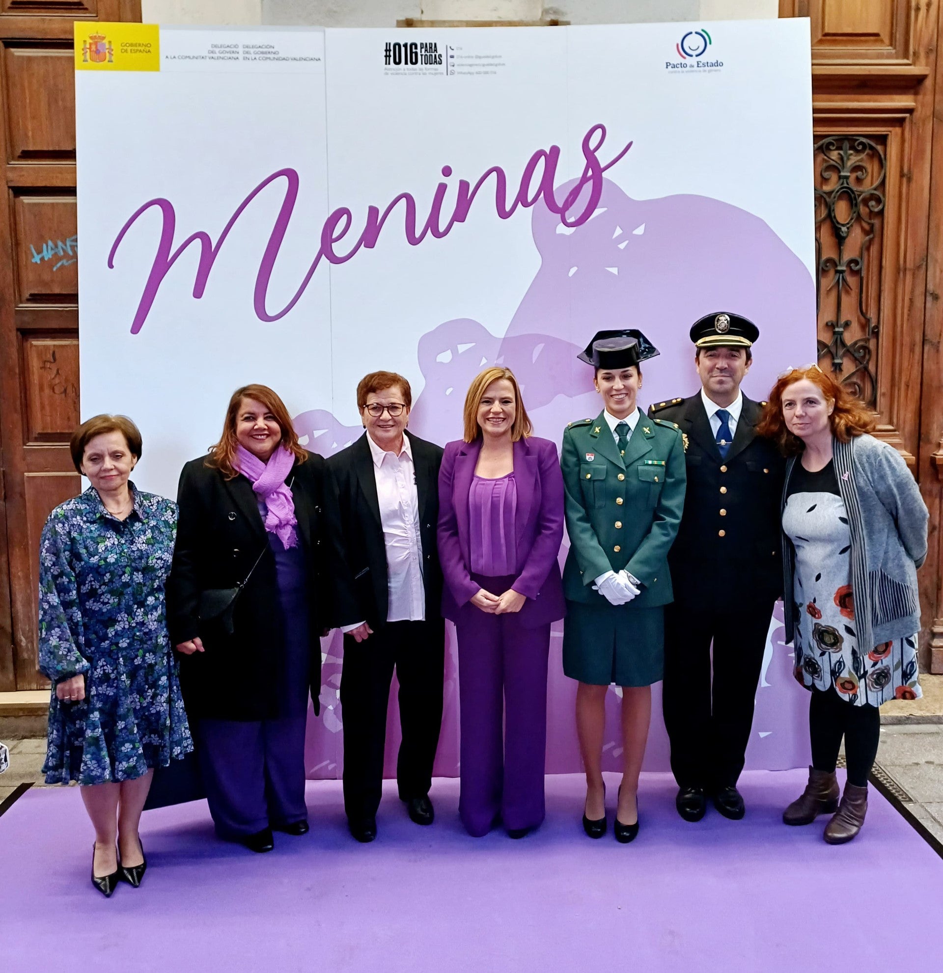 El Gobierno premia a Mujeres Vecinales de Elche por su labor en pro de la igualdad en el ámbito rural y contra la violencia machista El Gobierno premia a Mujeres Vecinales de Elche por su labor en pro de la igualdad en el ámbito rural y contra la violencia machista