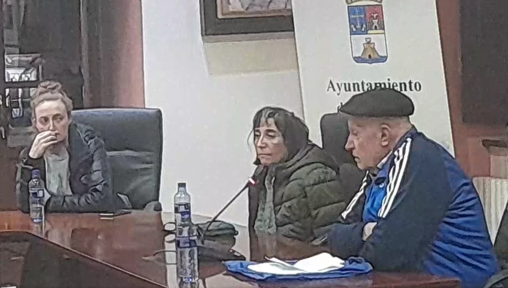 Gerardo Álvarez (IU) critico con la gestión de los socialistas en Vegadeo. Gerardo Álvarez (IU) critico con la gestión de los socialistas en Vegadeo.