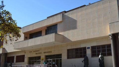 Edificio de la Hemeroteca y Biblioteca Histórica Municipal