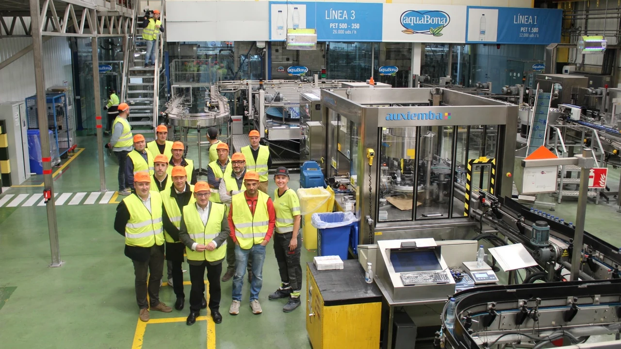 Visita del presidente de la Diputación de Teruel a las instalaciones de CCEP