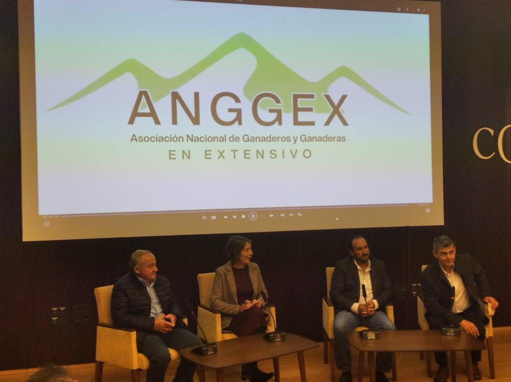 Los ganaderos en extensivo se hacen visibles en la Anggex Los ganaderos en extensivo se hacen visibles en la Anggex