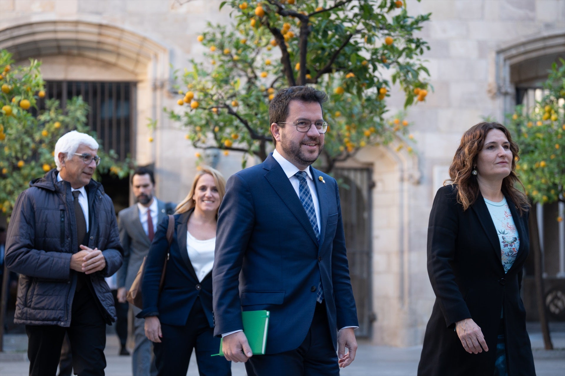 Aragonès avisa al Gobierno de que debe cumplir sus compromisos si quiere que avance la legislatura Aragonès avisa al Gobierno de que debe cumplir sus compromisos si quiere que avance la legislatura