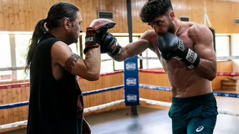 Cazador JR Cazador JR