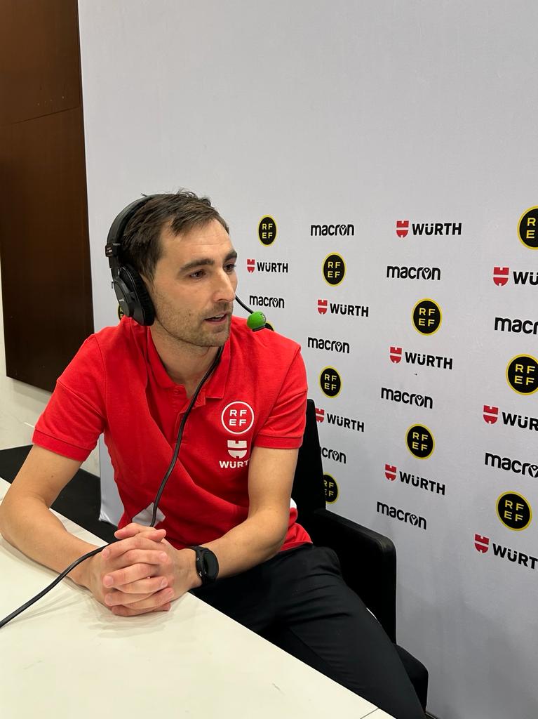 De Burgos Bengoetxea: "El 'caso Negreira' nos ha hecho mucho daño y es un lunar que nos va a costar quitar" De Burgos Bengoetxea: "El 'caso Negreira' nos ha hecho mucho daño y es un lunar que nos va a costar quitar"