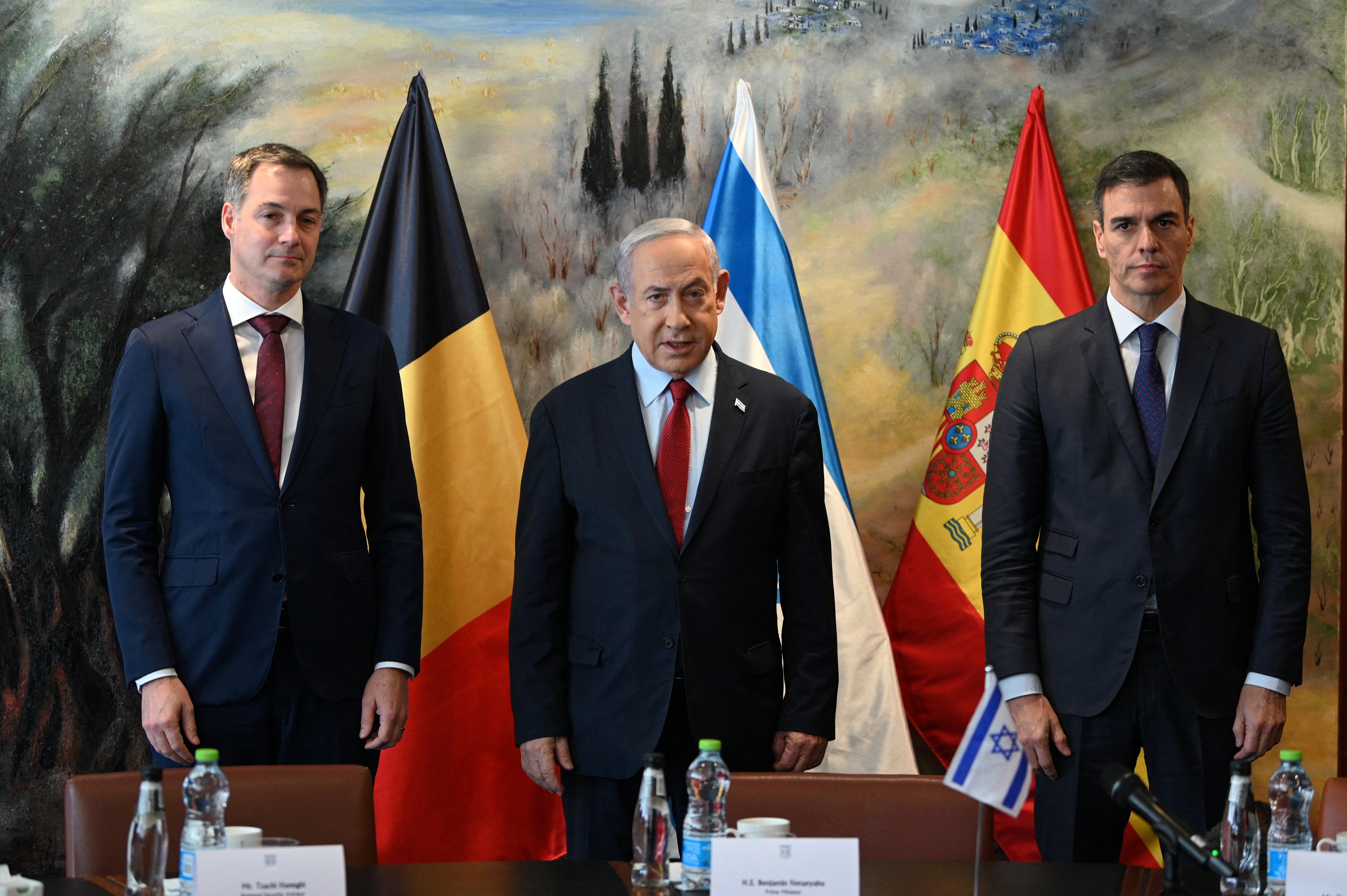 Bajamos al archivo: Las relaciones entre España e Israel Bajamos al archivo: Las relaciones entre España e Israel