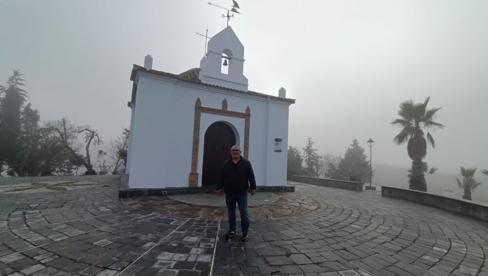  Emita de San Sebastián, recientemente levantada sobre su antiguo lugar.