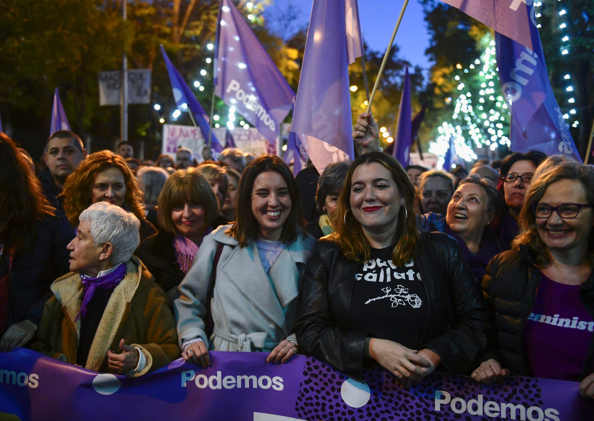 Irene Montero llama a la "unidad" en una jornada en la que el feminismo vuelve a salir dividido contra la violencia machista Irene Montero llama a la "unidad" en una jornada en la que el feminismo vuelve a salir dividido contra la violencia machista