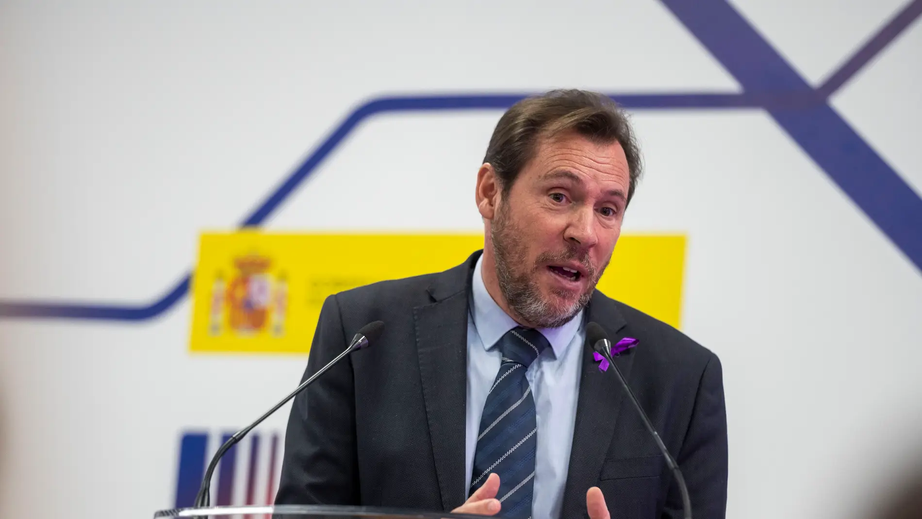 El ministro de Transportes y Movilidad Sostenible, Óscar Puente, durante una comparecencia