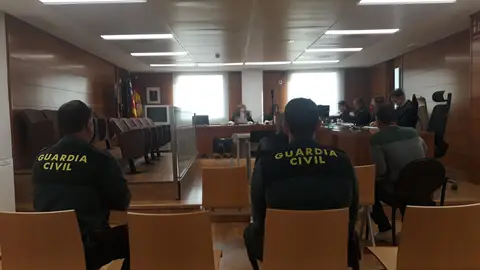 Un hombre acepta 4 años de prisión por causar la muerte a otro tras pegarle un puñetazo en una discusión en Nules Un hombre acepta 4 años de prisión por causar la muerte a otro tras pegarle un puñetazo en una discusión en Nules