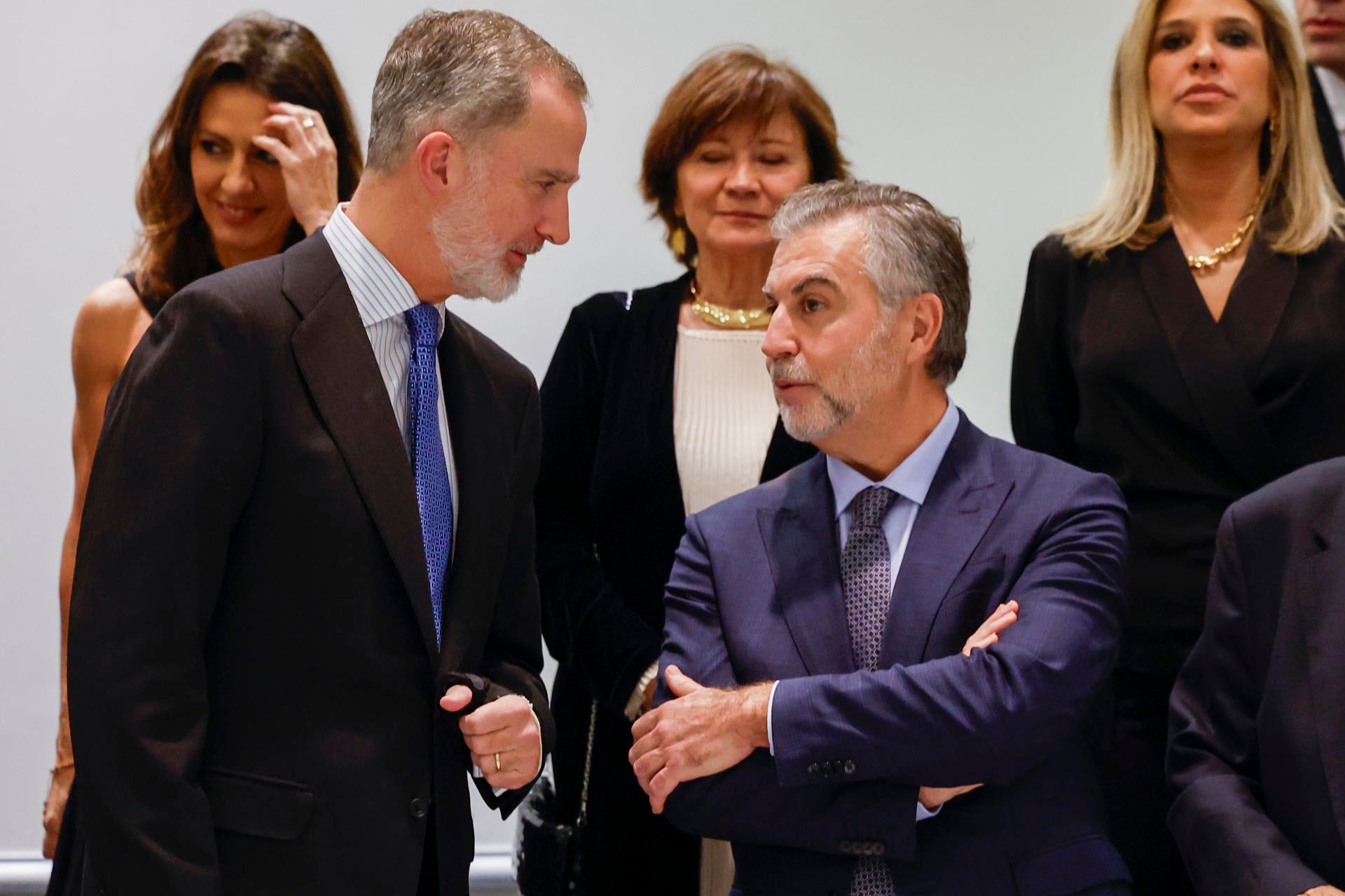 Carlos Alsina recibe el premio 'Francisco Cerecedo' de Periodismo: "No estaría aquí si no fuera porque tengo detrás a Onda Cero, mi casa" Carlos Alsina recibe el premio 'Francisco Cerecedo' de Periodismo: "No estaría aquí si no fuera porque tengo detrás a Onda Cero, mi casa"