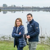El presidente andaluz, Juanma Moreno, y la vicepresidenta y ministra para la Transición Ecológica, Teresa Ribera/ EFE/ Raúl Caro El presidente andaluz, Juanma Moreno, y la vicepresidenta y ministra para la Transición Ecológica, Teresa Ribera/ EFE/ Raúl Caro