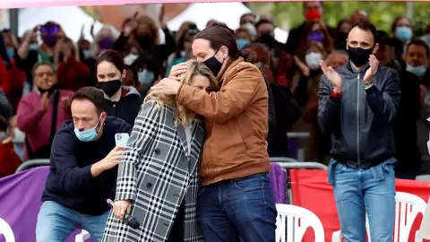 Foto de archivo de Yolanda Díaz y Pablo Iglesias Foto de archivo de Yolanda Díaz y Pablo Iglesias
