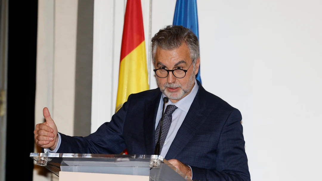Carlos Alsina, durante su discurso, tras recibir el premio 'Francisco Cerecedo'/ EFE / Juanjo Martín