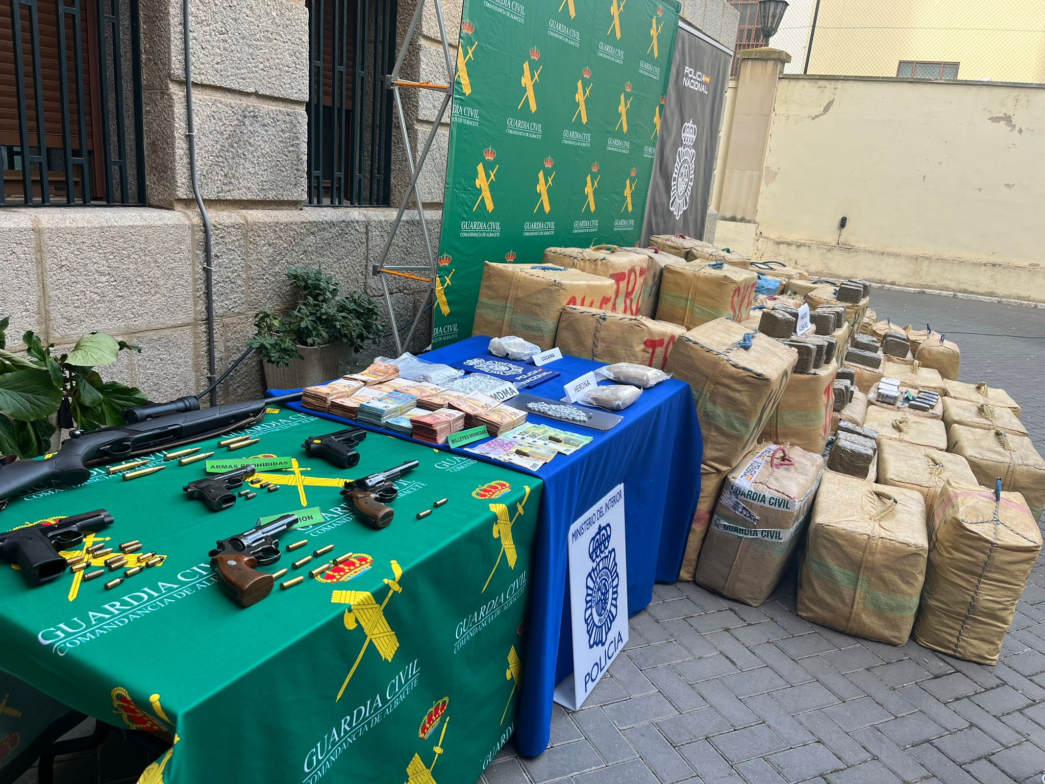 Cae una organización criminal dedicada al tráfico de drogas que operaba a nivel internacional Cae una organización criminal dedicada al tráfico de drogas que operaba a nivel internacional