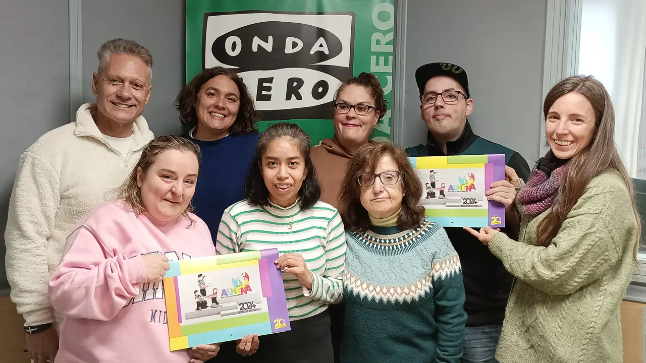 ALHENA presenta su calendario solidario ALHENA presenta su calendario solidario