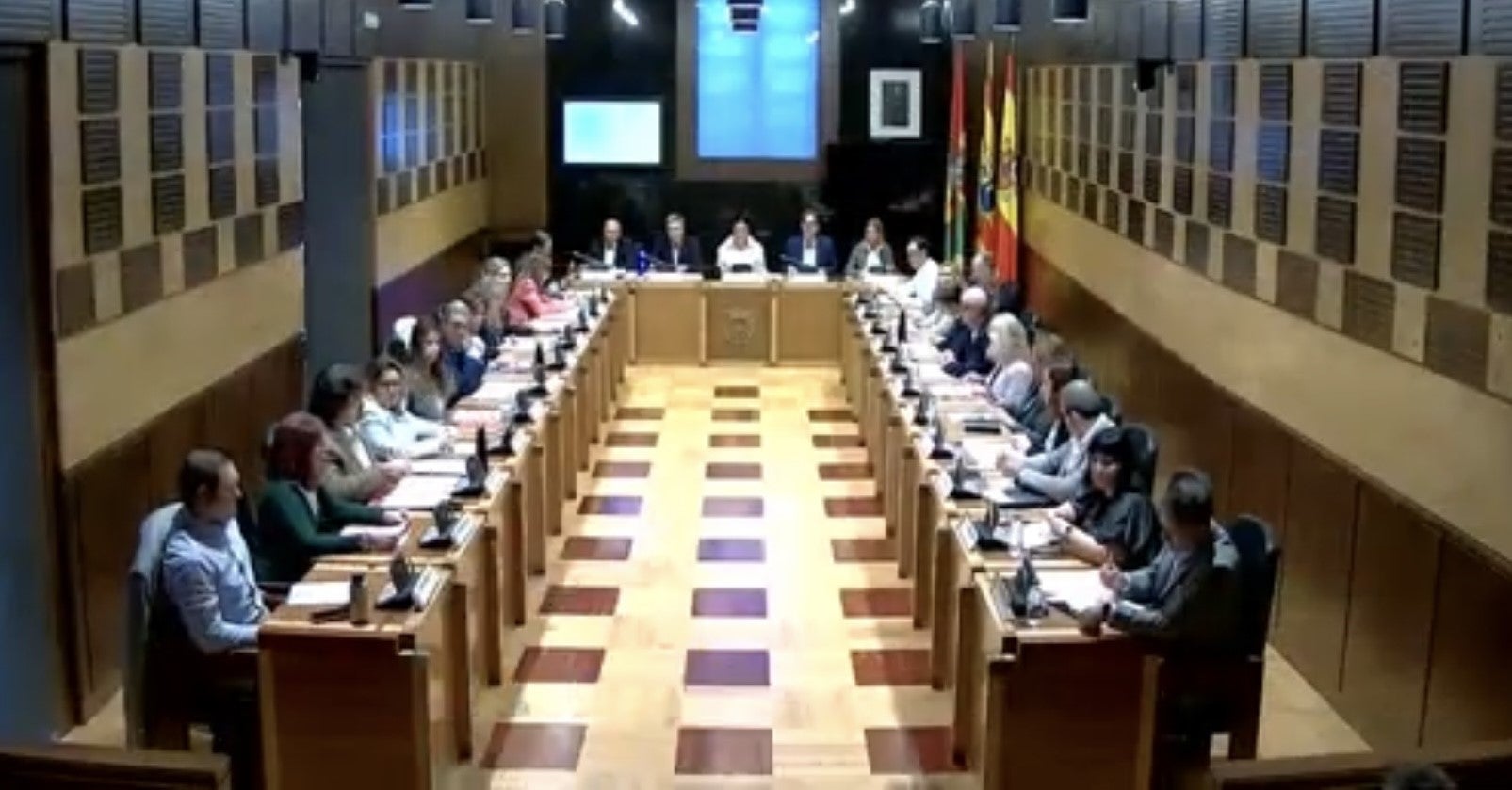 Vox critica que se limiten a un minuto sus intervenciones en los plenos en Huesca Vox critica que se limiten a un minuto sus intervenciones en los plenos en Huesca