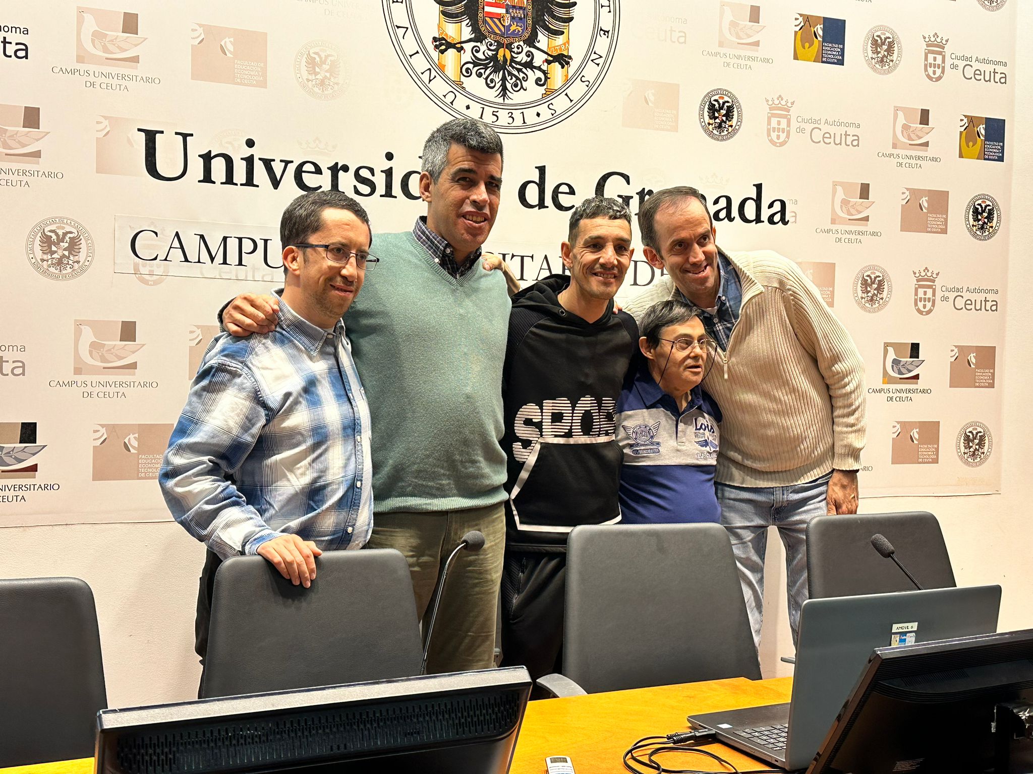 Los actores de 'Cameponex' viajan a Ceuta para concienciar a los jóvenes sobre el respeto y la inclusión Los actores de 'Cameponex' viajan a Ceuta para concienciar a los jóvenes sobre el respeto y la inclusión