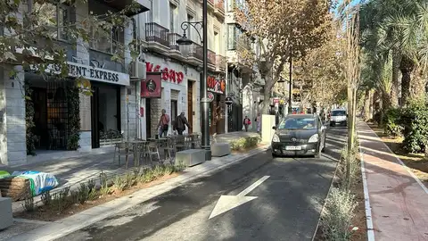 El tráfico ya circula por la remozada avenida del Doctor Gadea El tráfico ya circula por la remozada avenida del Doctor Gadea