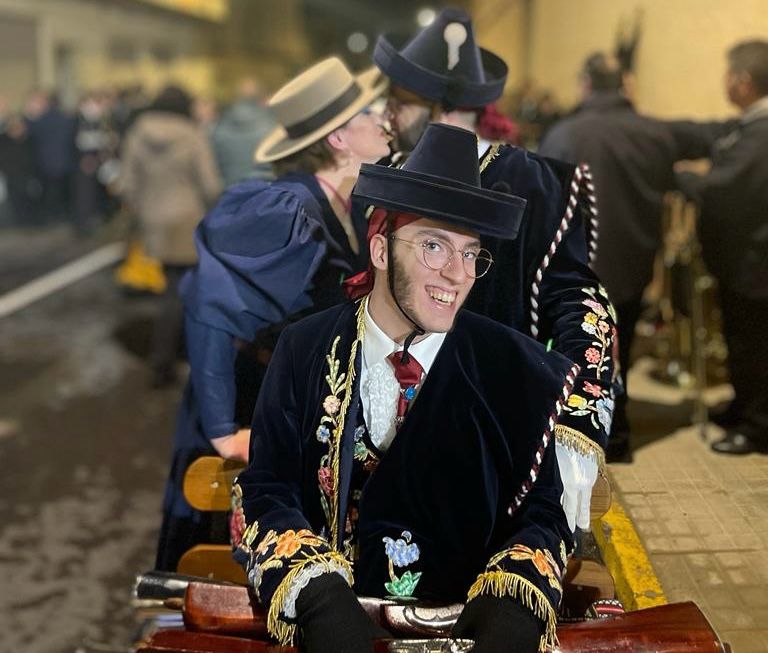 La familia Miralles-Gutiérrez abre este sábado las fiestas patronales de Monforte del Cid La familia Miralles-Gutiérrez abre este sábado las fiestas patronales de Monforte del Cid